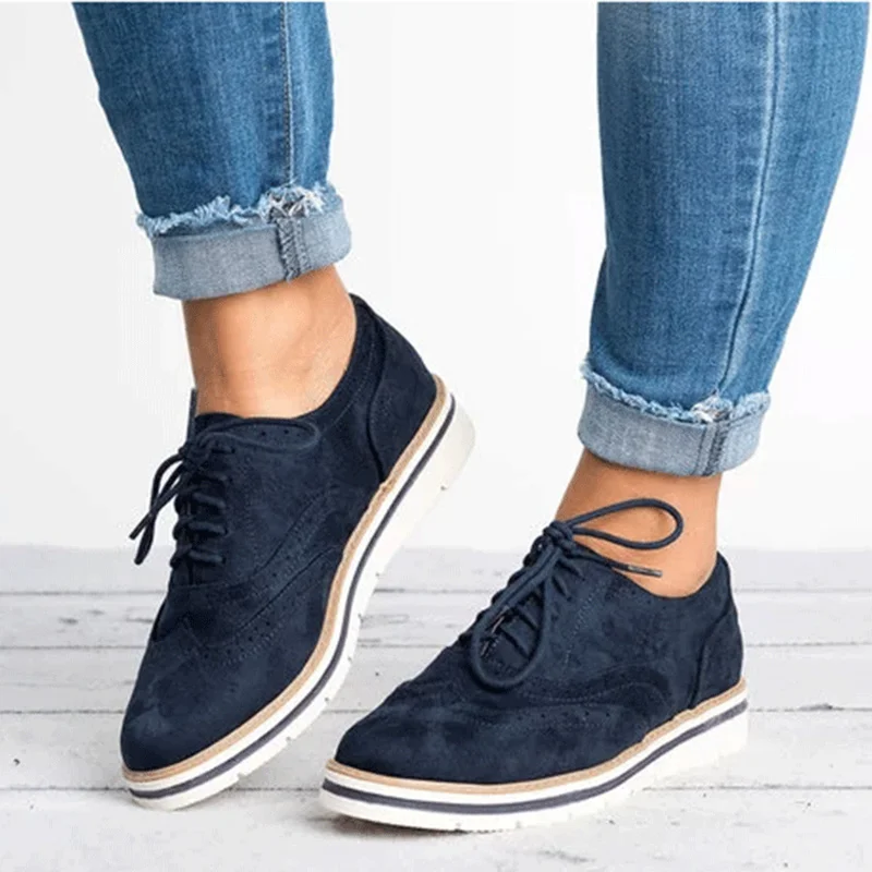 

2018 New Women Lace Up Hollow Out Flat Autumn Oxfords Female Thick Bottom Brogue Shoes Ladies Platform Shallow Footwear