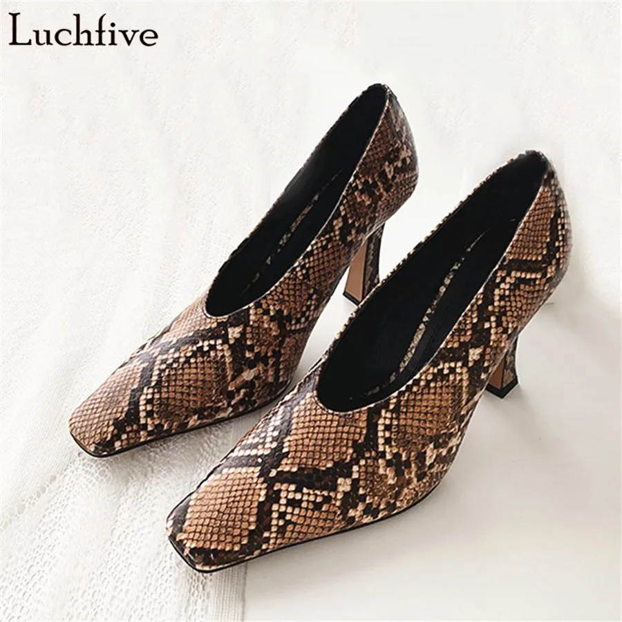 

Luchfive Shallow Fashion Pumps Women British Serpentine Square Toe Genuine Leather Sexy High Heels 2019 Spring Zapatos Mujer