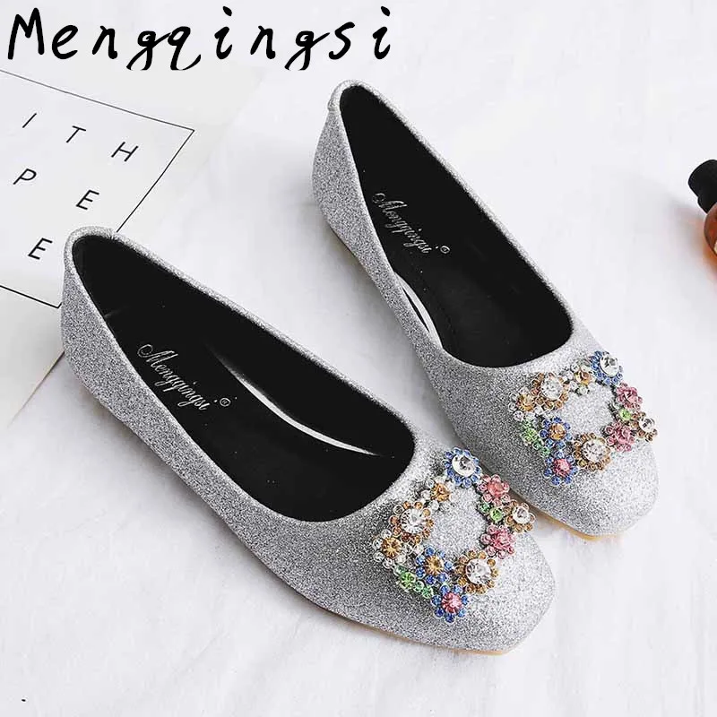 

2018 Women flats Woman casual shoes Ladies Tide fashion square diamond flowers leather Women's flat shoes female BIG SIZE 33-43