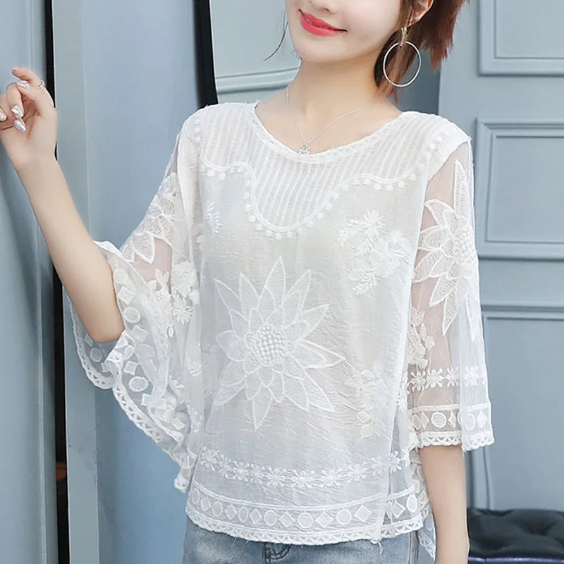 Корейская модная женская рубашка с рукавами летучая мышь, сетчатые топы с вышивкой, Повседневная летняя свободная Кружевная блуза, женская блуза 4012 50