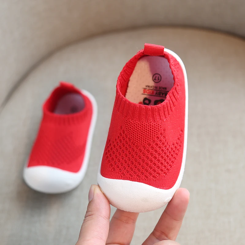 Infantil da Criança Sapatos de Fundo Caminhantes do Bebê Sapatos Meninas Meninos Casuais Malha Macio Confortável Antiderrapante Criança Primeiros 2020 6 Mamãe e Bebê