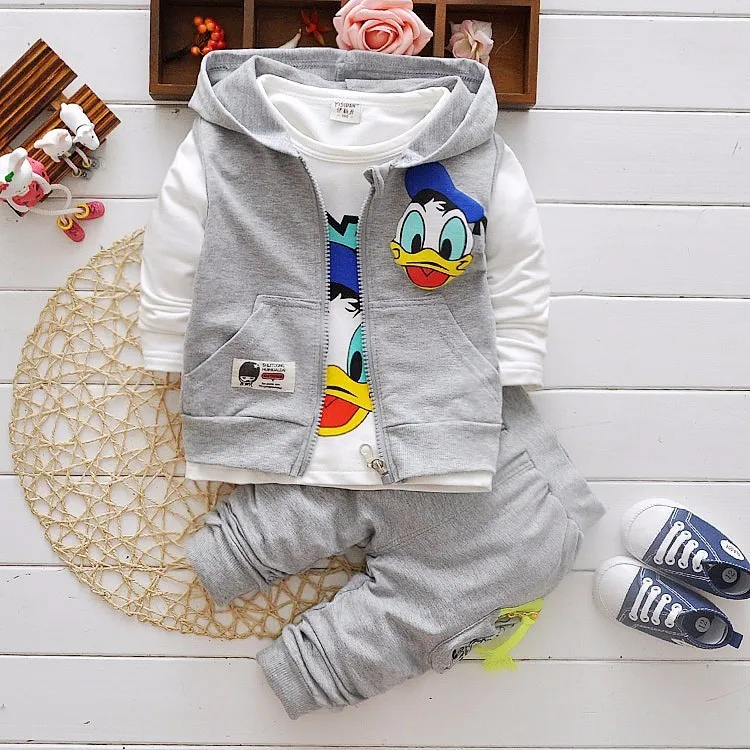 Kopen Lente Herfst Jongens Meisjes Kleding Set Cartoon Donald Duck Kapmantel + T shirt + Broek 3 Stuks Kinderen outfit Sport Pak Kinderen Kleding