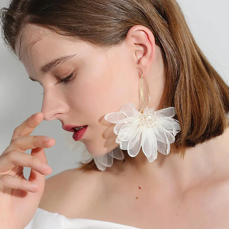 

Lalynnlys Fashion Big Flower Drop Earrings For Women White Flower Earrings Wedding Party Bohemian Statement Jewelry Gifts E44721