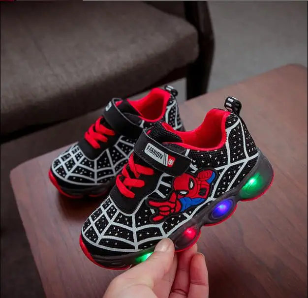 

Spiderman Soft Kids Cartoon Shoes with Light Anti-slippery Rubber Boys Girls LED Sneakers Children Luminous Casual Running Shoes