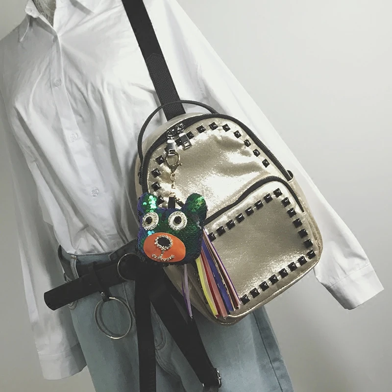 

Oxford cloth backpack female Korean version 2018 new fashion Laptop college wind backpack rivet travel backpack