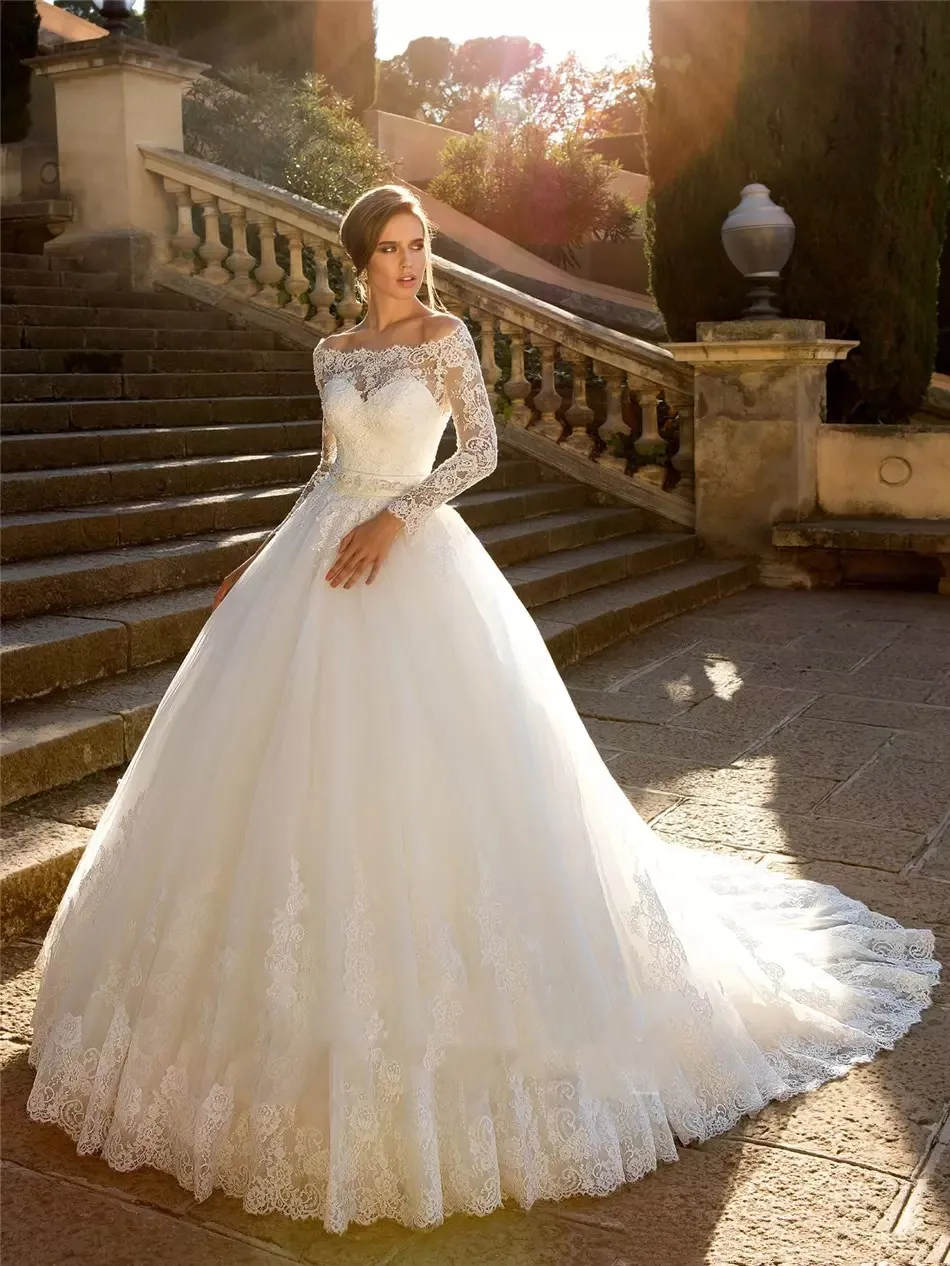 

Long Sleeves A-Line Lace Appliques Wedding Dresses Garden Fashion Church Bridal Gowns Customized Bride's Dress