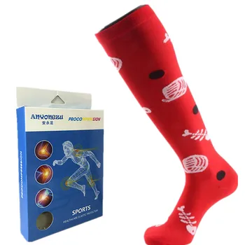 

New Style Protect Legs Prevent Varicose Veins Women Medical Compression Socks Bright Pattern Mid-calf Length Socks With Gift Box