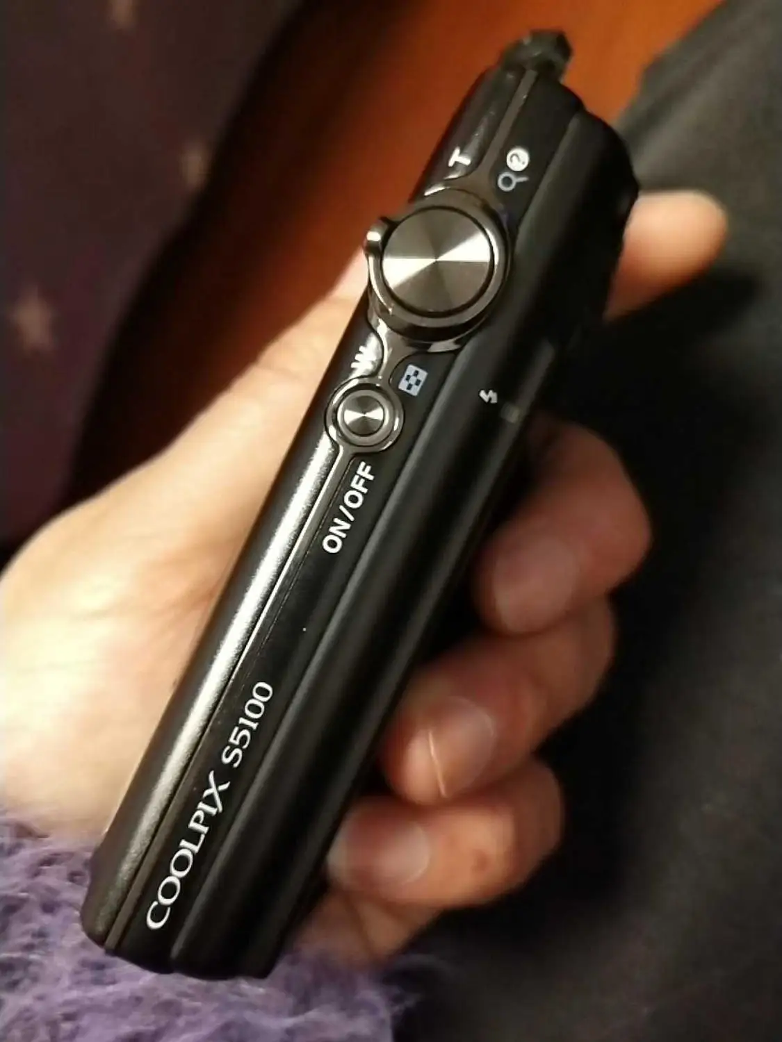 Используется камера NIKON COOLPIX S5100 HD (720 p) оптическая VR стабилизатор изображения 5x широкоугольный Используется камера NIKON COOLPIX S5100 HD (720 p) оптическая VR стабилизатор изображения 5x широкоугольный