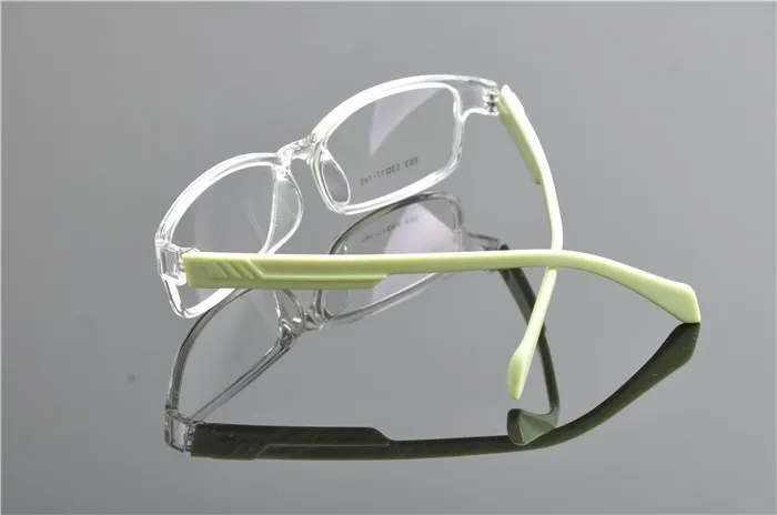 clear green glasses (4)