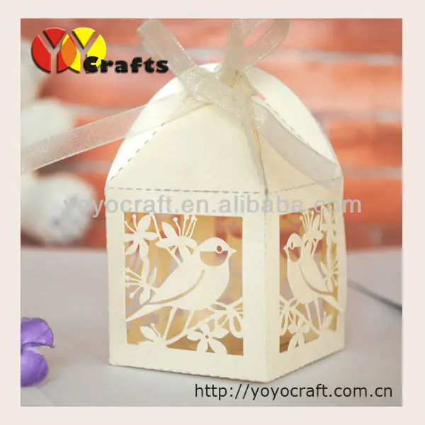 

Cute small ivory birdcage candy box 2017