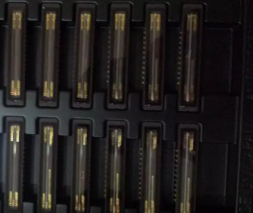 

1pcs/lot TCD2564DG TCD2564 CDIP22