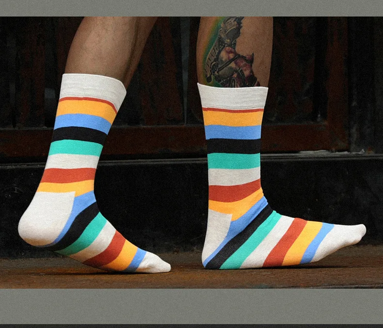 Оптовая продажа 60 пар Винтаж полосой Meias Творческий Happy Socks Бизнес скейтборд Calcetines Hombre бедра носки мужские носки с травой