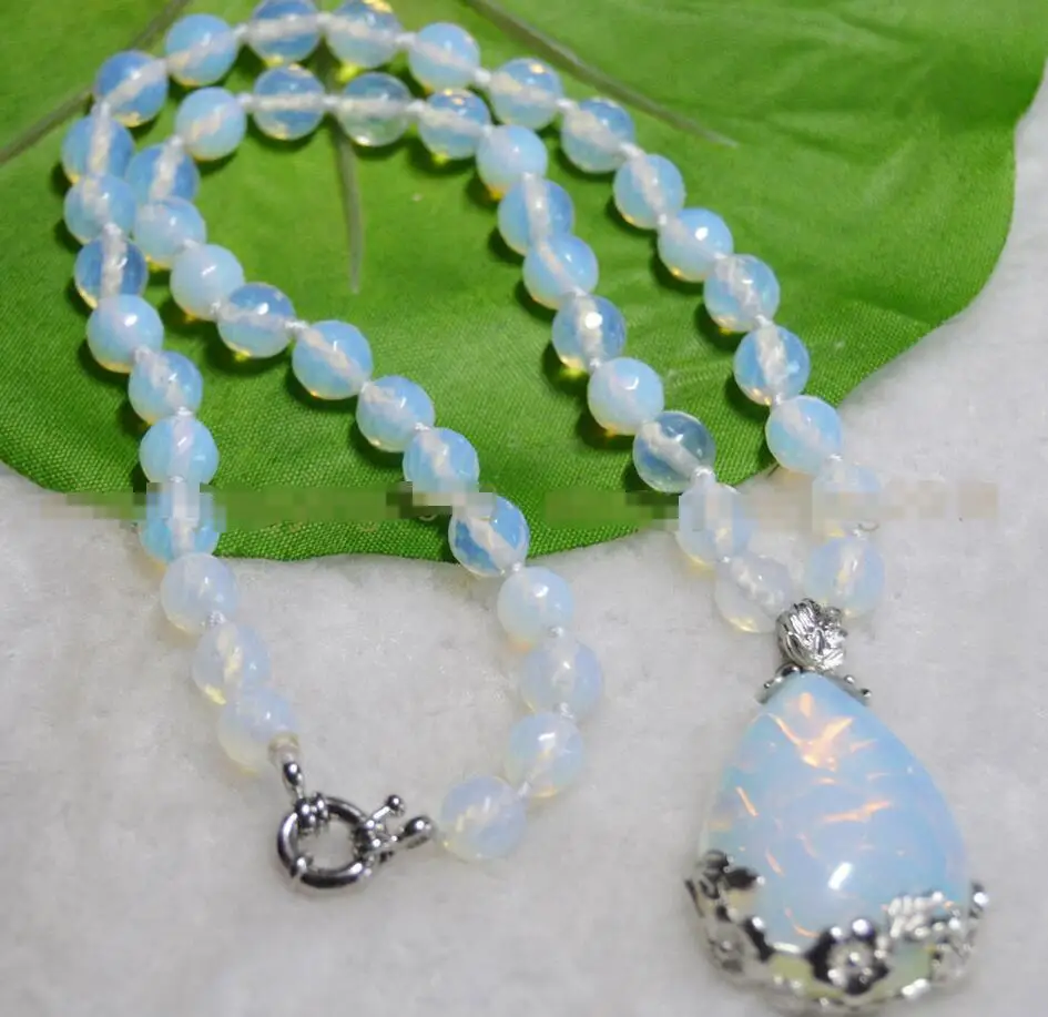 

Free shipping hot sale Women Bridal Wedding Jewelry >>New 8mm Faceted SriLanka Moonstone Round Beads White Pendant Necklace 18