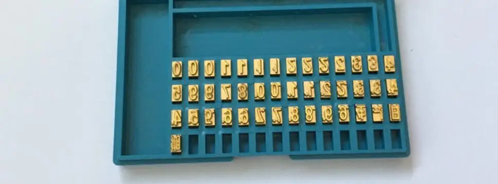 

100pcs brass numbers+ 10 pcs silicone stopper
