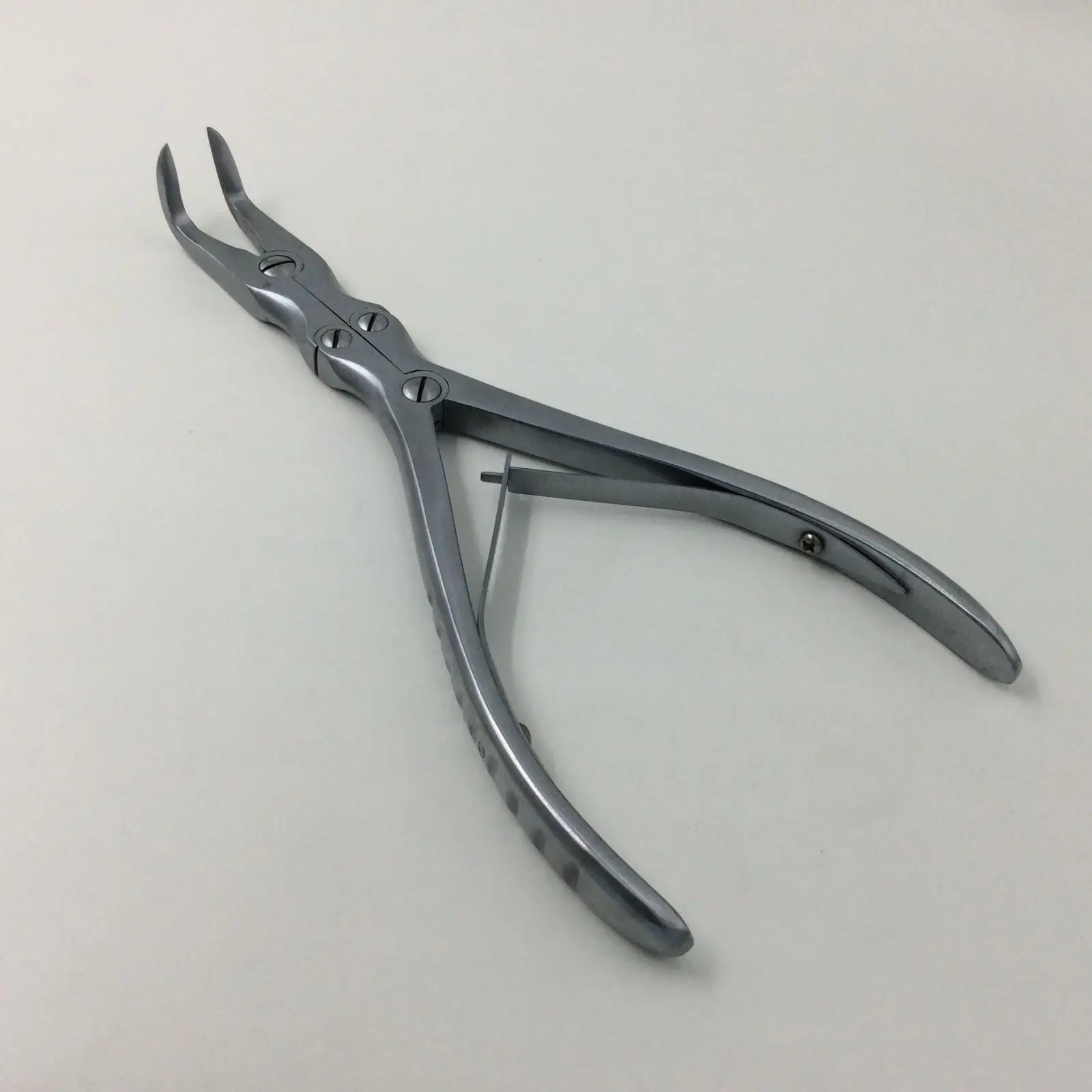 

Double Action Bone Rongeur Rongeurs Anlged jaws 4mm orthopedics Instruments