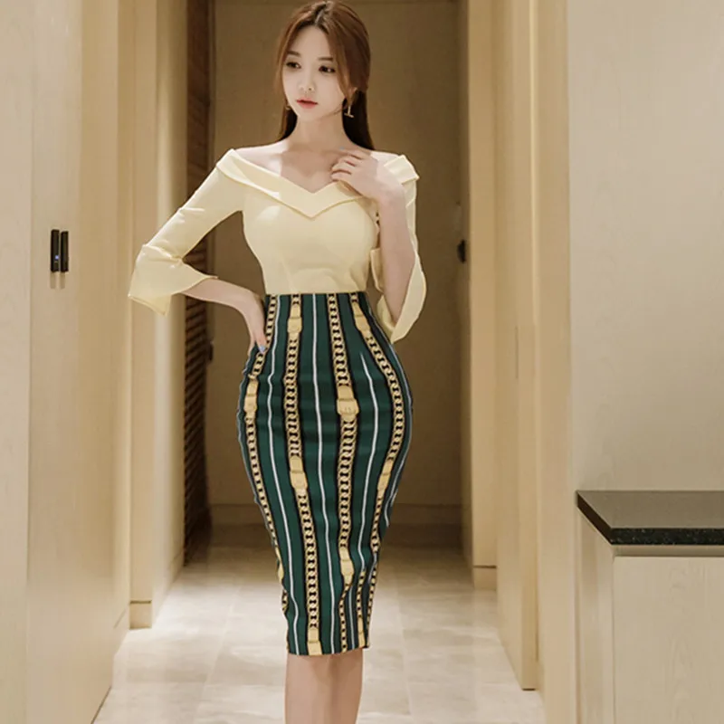 

SMTHMA High quality Women's 2 Pieces Skirt Suits Sexy Off Shoulder Flare Seeve Top + Print High waist Skirt Office Set