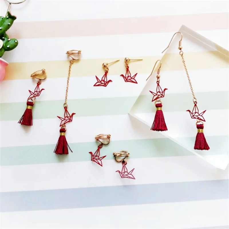 

2019 Japanese and Korean fashion long tassel asymmetric drop earrings sweet red wine crane crystal ear clips for wommen jewelry