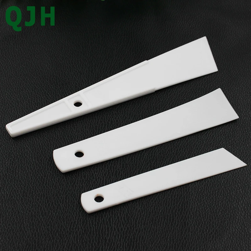 

3 Sizes Leather Craft Smear Glue Tool Gumming Glue Gluing Plastic Scraper Sheet Carving Stitching 20/30/40mm Leather Glued Board