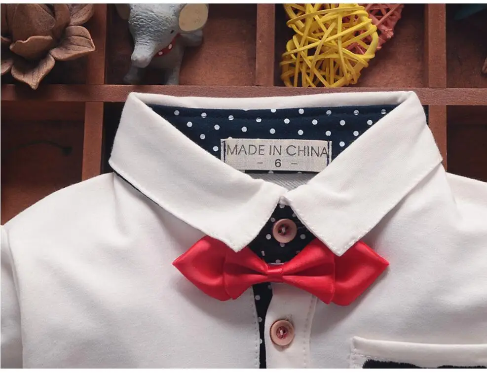 Модные корейские комплекты одежды для новорожденных мальчиков детские рубашки с галстуком-бабочкой топ с очками+ штаны детский хлопковый кардиган комплект из двух предметов
