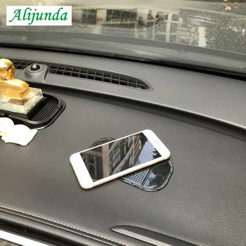 

Magic PU mat, super sticky, holds any phone/gadget FOR Kia Hyundai ix35 iX45 iX25 i20 i30 Sonata,Verna,Solaris,Elantra,Accent