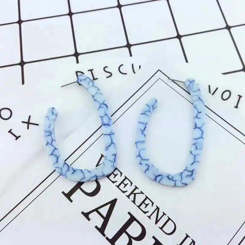 

Personality Women Acrylic U Shape Stud Earring