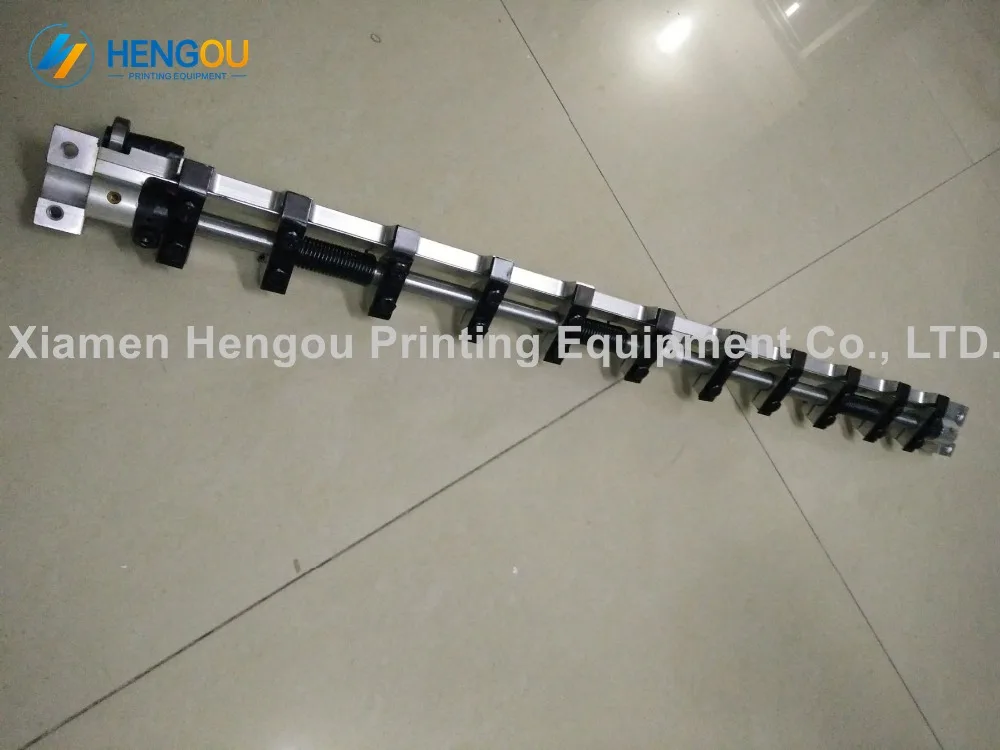 

1 Piece MO Gripper Gripper Bar for Hengoucn MO Machine Length 713mm 43.014.003F