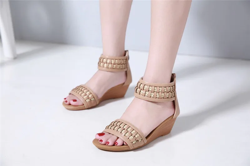 BEYARNE2019 Для женщин; элегантные удобные сандалии с ремешком вокруг лодыжки; сандалии в богемном стиле, богемная обувь летняя пляжная обувь на среднем Высокая платформа Туфли на танкетке E057