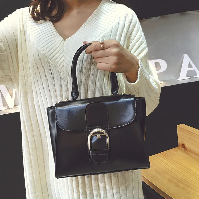 

Women Handbags New Retro Saddle Package Trendy Handbag Large Lock Bags Fashion Shoulder Messenger Bag