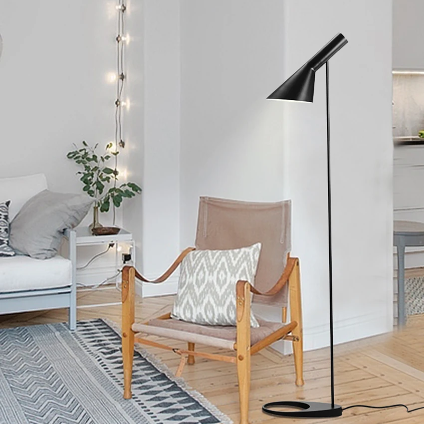 Светодиодные напольные лампы в скандинавском стиле Arne Jacobsen Design AJ для гостиной