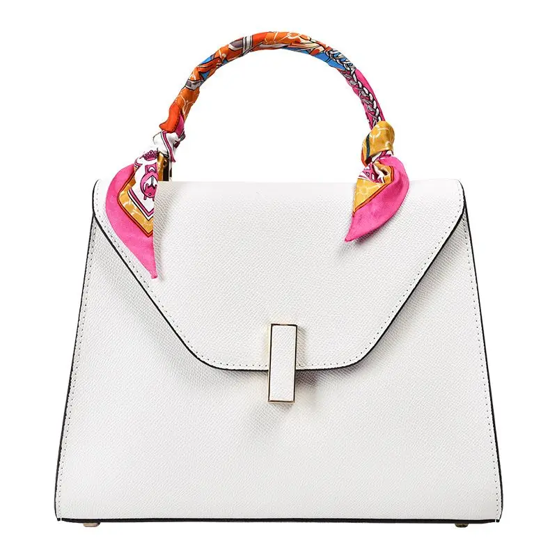 

LOEIL 2018 new style leather handbag Messenger small trapezoidal palm print handbag