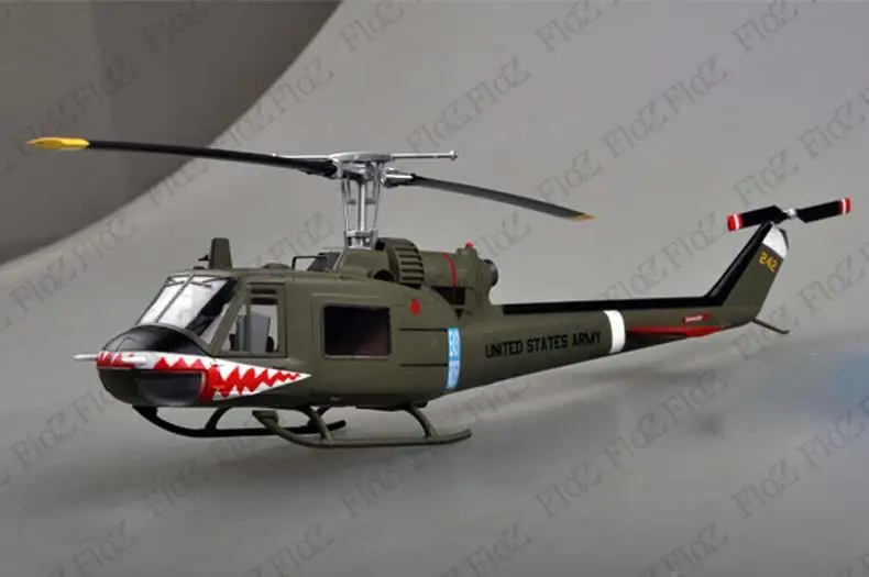 UH 1 Iroquois Huey легкий наездник в виде пасти акулы готовой 1/48 easy Model вертолет| |