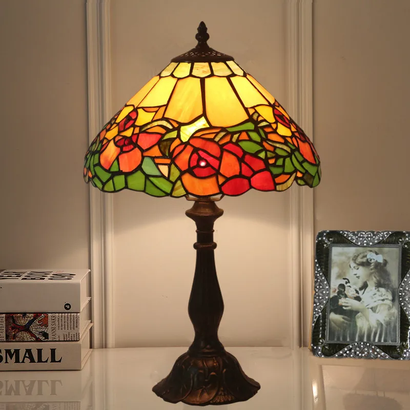 American Vintage Table Lamps Stained Glass Flower Table Lamp European Style Study Bar Table Light Bedroom Cafe Living Room Light