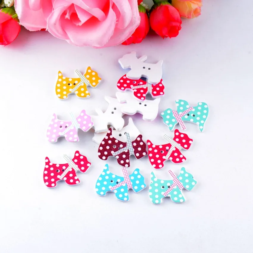 50Pcs Random Mixed 2 Holes Pattern South Korea Dog Cartoon Animal Wood