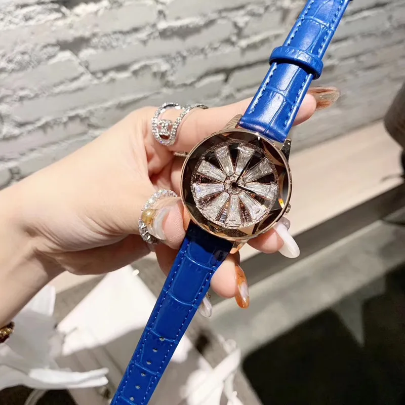 Брендовые модные вращающиеся зеленые часы для женщин, роскошные летние нарядные часы, кварцевые водонепроницаемые наручные часы из натуральной кожи, вращающиеся - Цвет: Синий