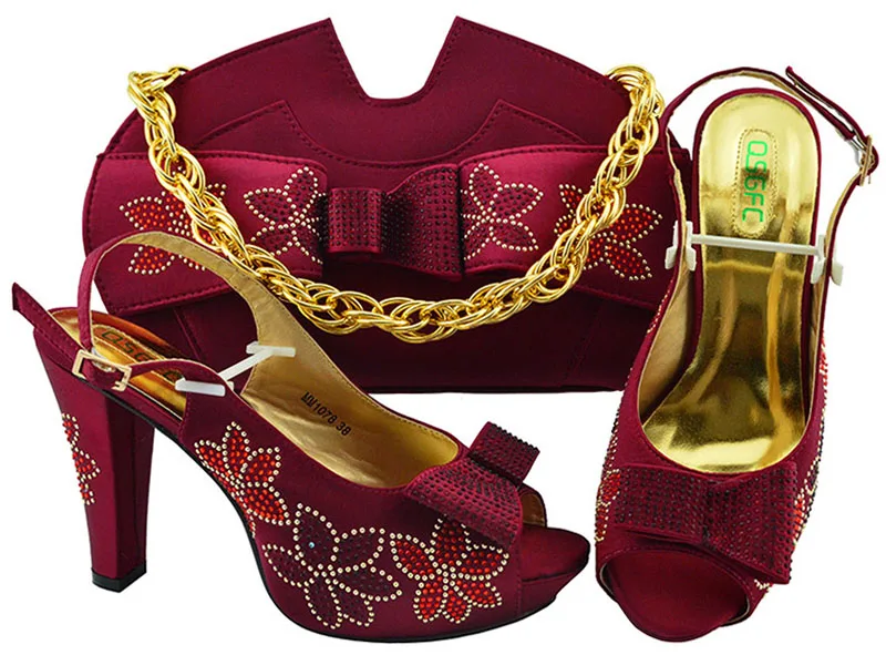 

Beautiful Italian Shoes with Matching Bags Set Decorated with Rhinestone African Wedding Shoes and Bag Set Party Shoes and Bag