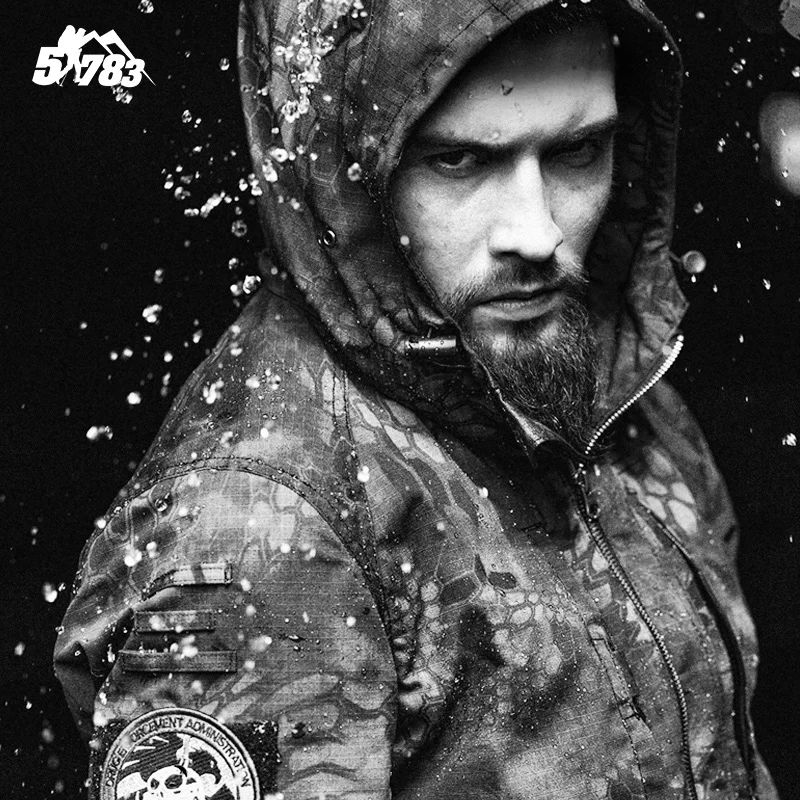 

Men's Athletic Fit Breathable Mesh Vents Polyester Lining Windproof Waterproof ACU Python Camouflage Tactical Windbreaker Jacket