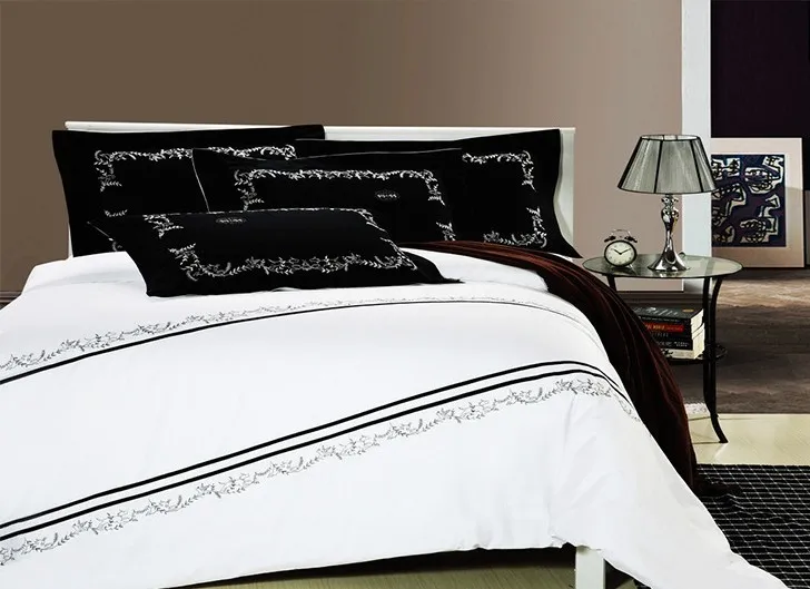Buy Queen/King size 100 combed cotton Black and white