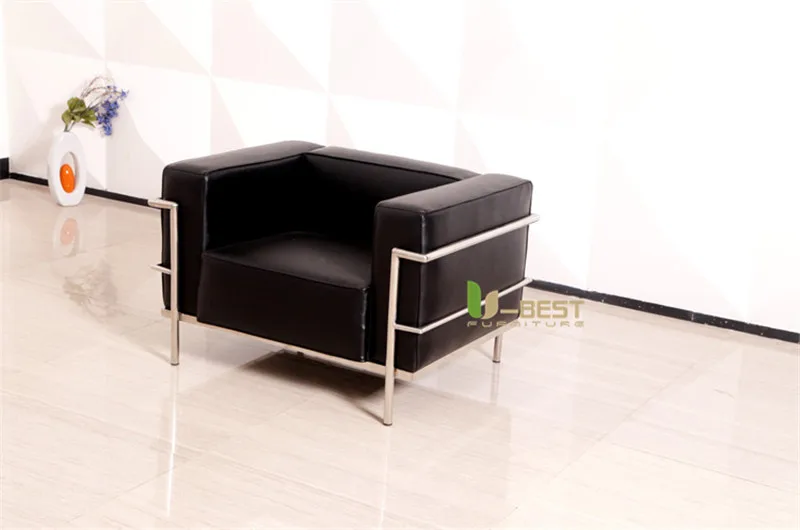 Armchair and two or three seater sofa designed by Le Corbusier (4)