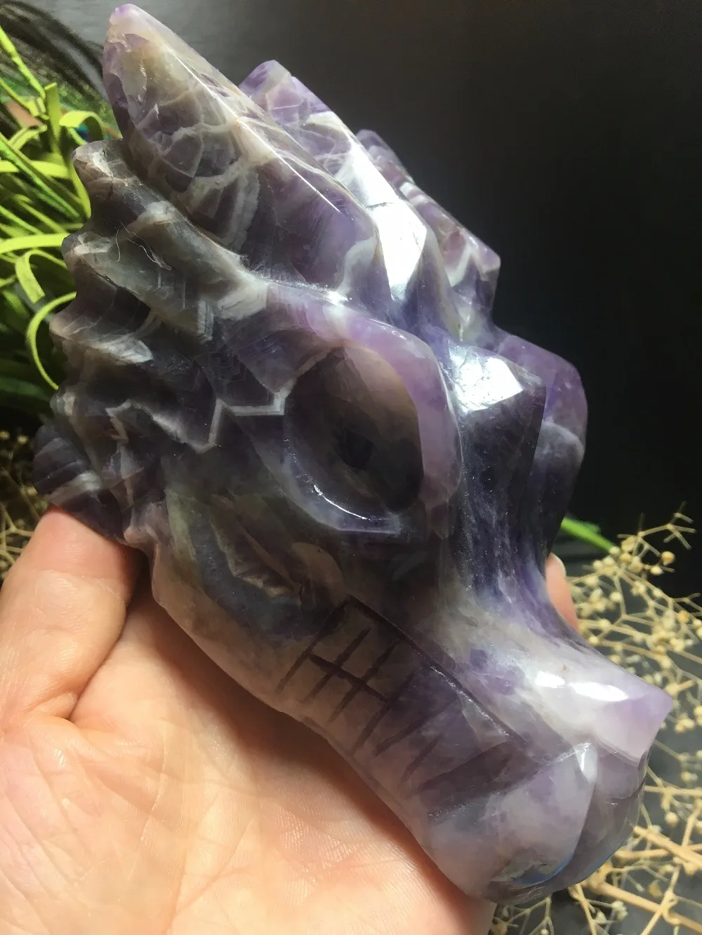 

Natural dreamlike amethyst hand - carved faucet healing reiki decoration
