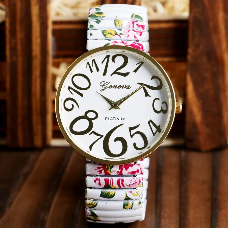 

New Arrival Elegant Women Quartz Wrist Watches Cute Dial With Flower Creative Goma Band relojes de las mujeres