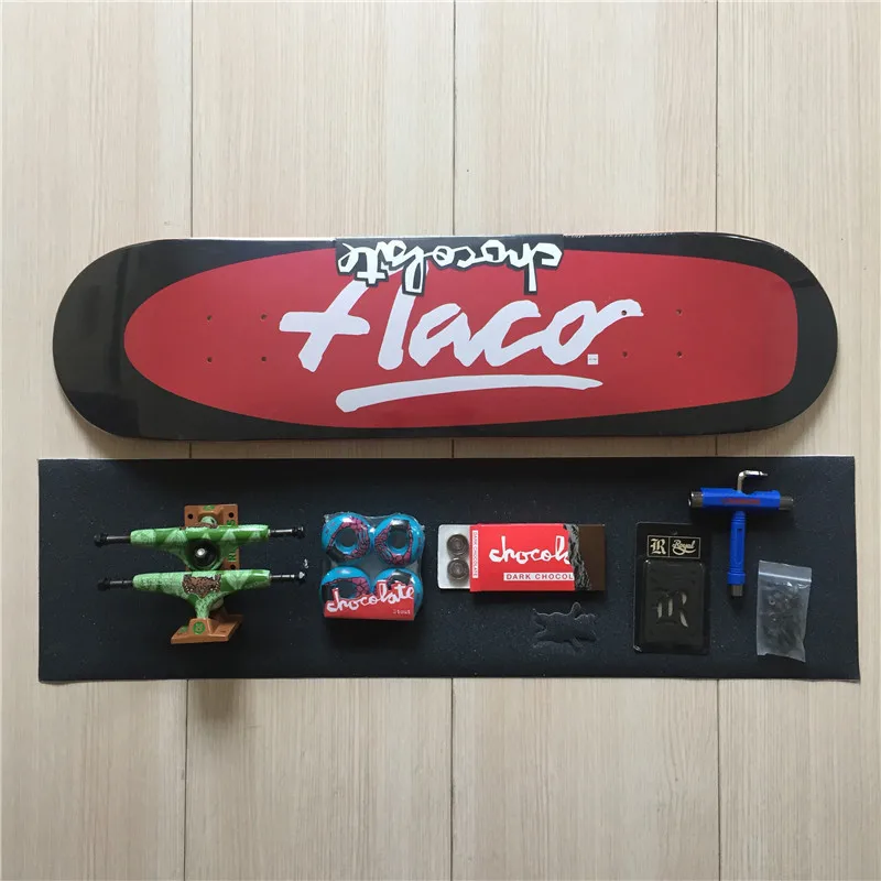 Skateboard CHOCOLATE Deck Ruckus Trucks Chocolate Wheels & Bearings