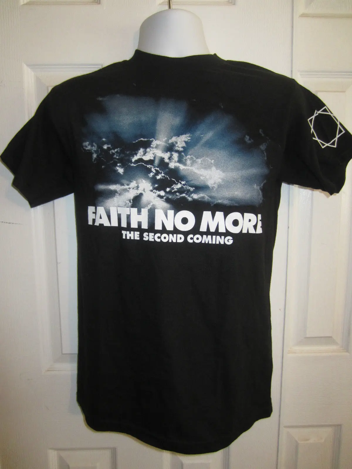 Hot Topic: Faith No More &quotTHE SECOND COMING&quot T-SHIRT NWOT | Мужская одежда