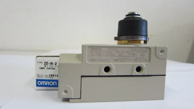 

new origianl ZE-N-2 Micro Switch OMRON Limit Switch