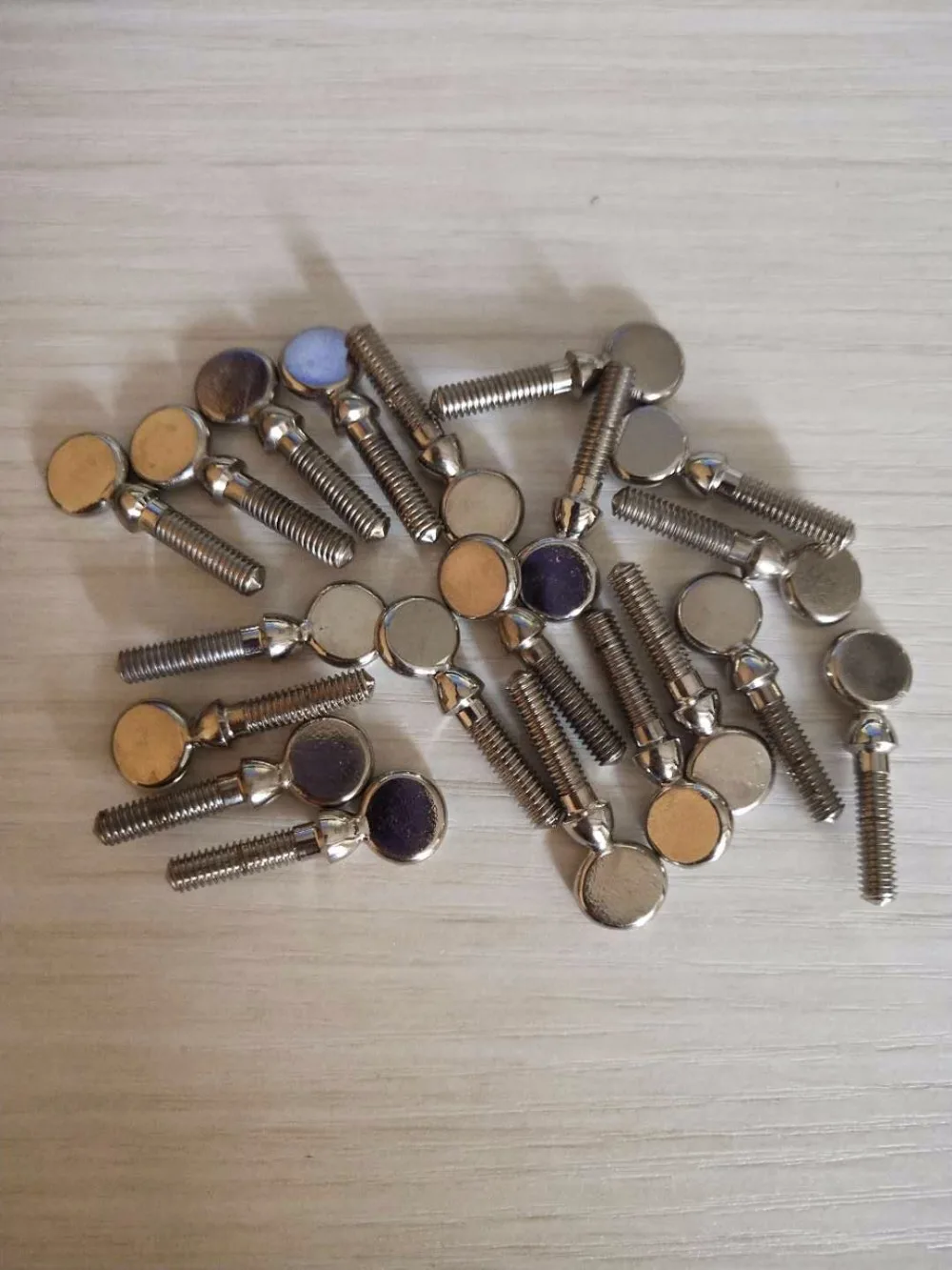 100 шт. Bb кларнет и альт саксофон винты