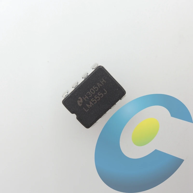 LM555J LM555 КРИС-8 LM555QML Таймер |