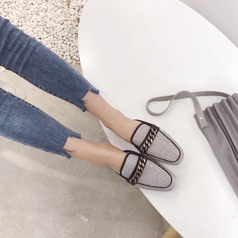 

Women Mules Summer Slip On Shoes Square Toe Slippers Flat with Slippers Leather Beach Street style Mules Slides Half Flip Flops