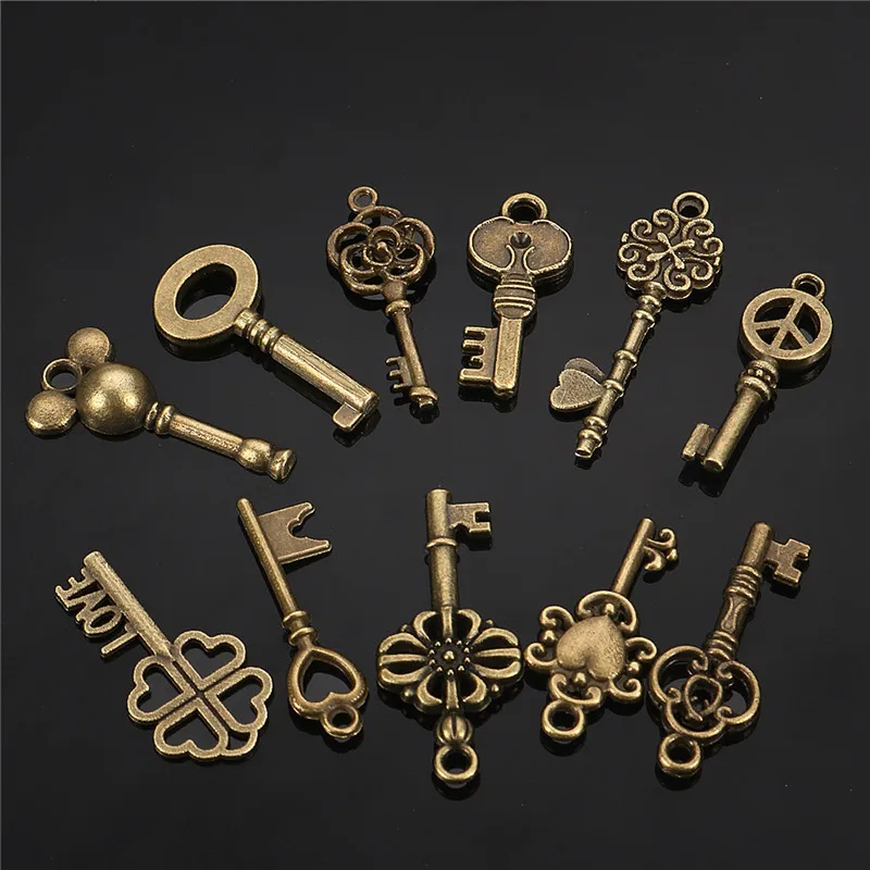 70Pcs Vintage Antique Old Look Bronze Skeleton Key Fancy Heart Bow Pendant