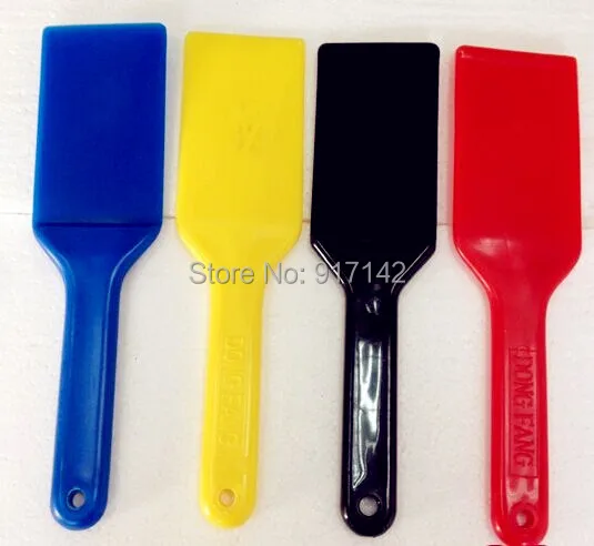 

4 pieces high quality ink knife 4 Colors solvent resistant plastic ink knife