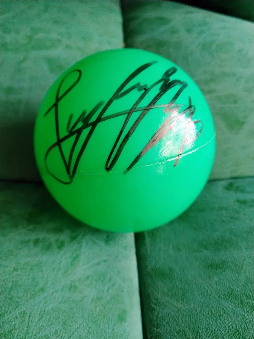 Подписанный Bangtan Boys Jung Kook концертный мяч с автографом Ограниченная серия verison K-POP 122018