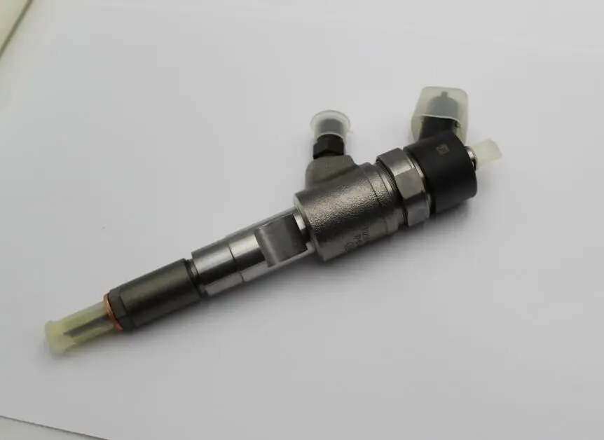 

Factory price, 0445 110 422 Injector for BF00VC01365 ,0445110422 diesel fuel Injector ,common rail injection